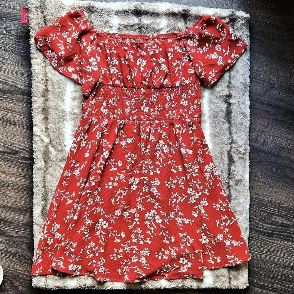 Floral Red Off-Shoulder Dress - Picture 2 of 4